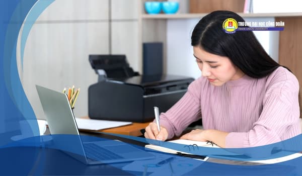 Featured image for: Đại học từ xa là gì? Khái quát về mô hình giáo dục E-learning