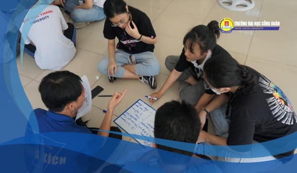 Featured image for: Ngành công tác xã hội lương bao nhiêu? Các yếu tố tăng thu nhập